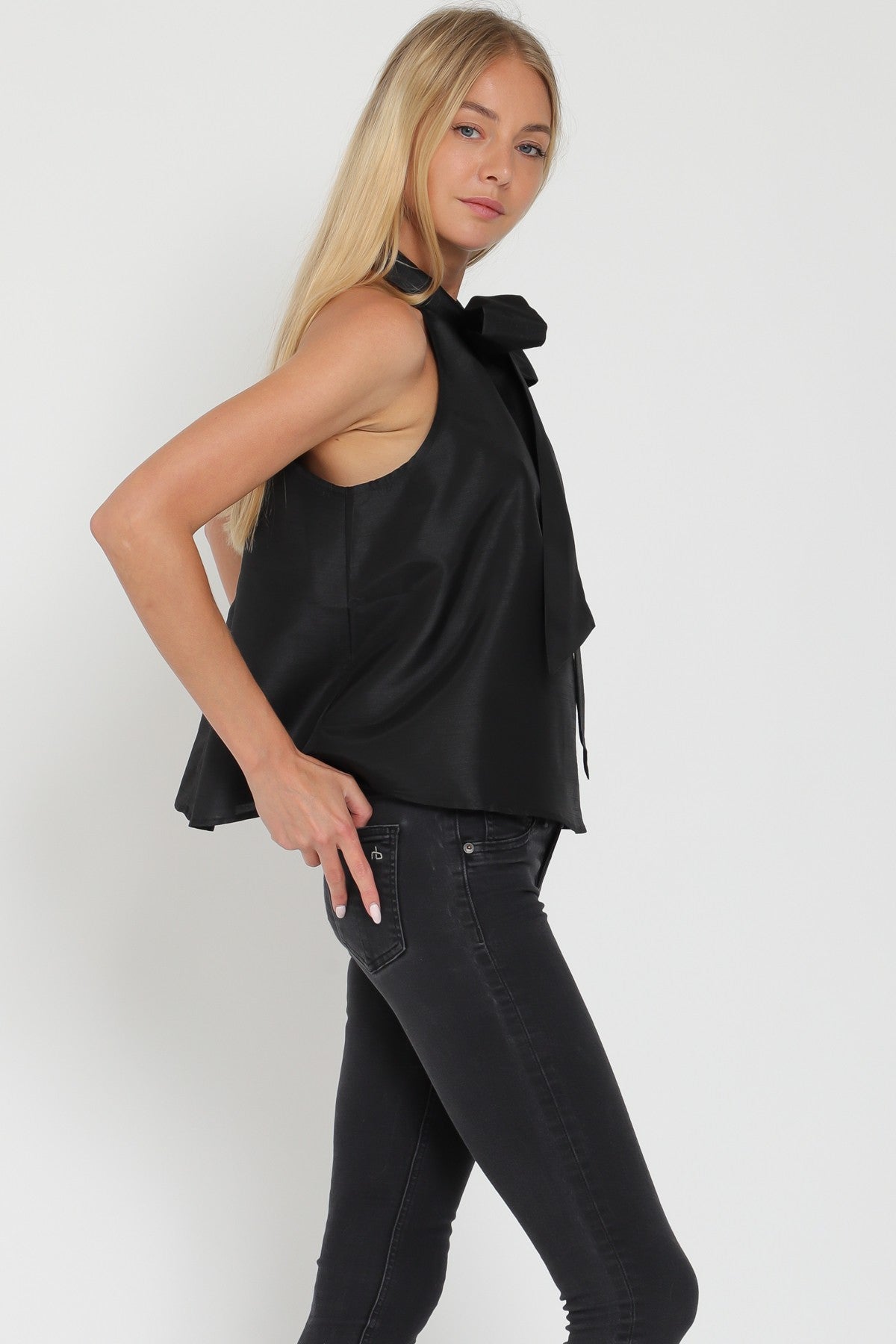 Sleeveless Tie Front Neck Blouse