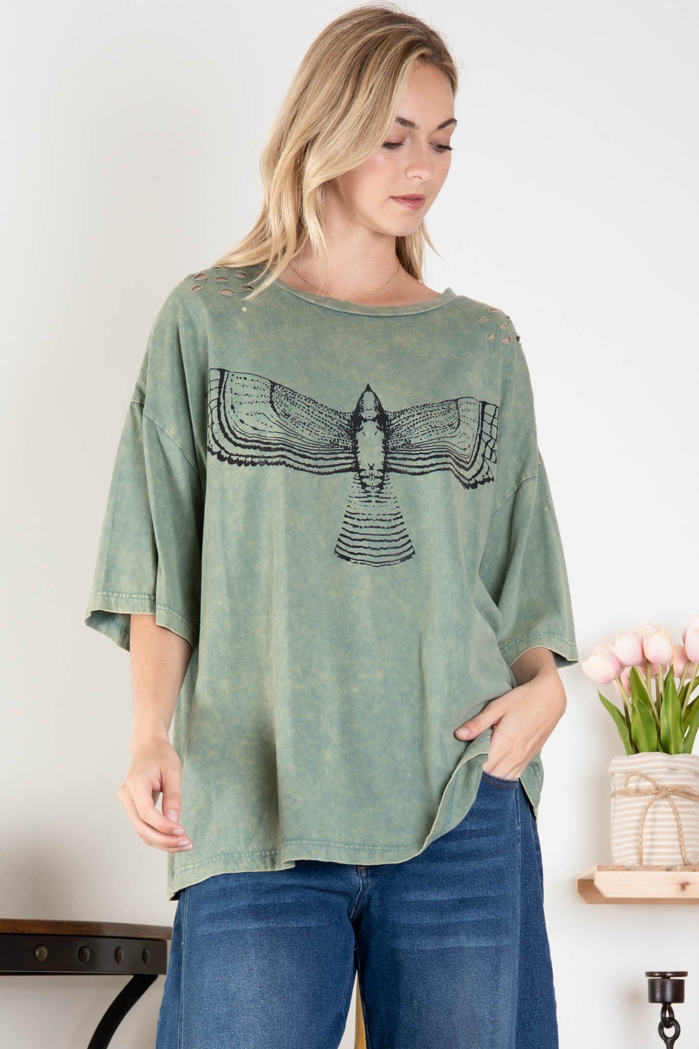 GREEN GRAPHIC TEE